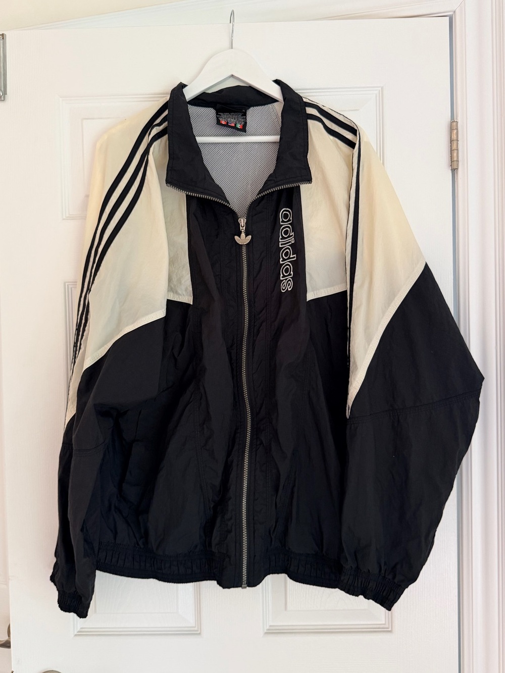 Vintage Adidas 90s Black & Cream Trefoil Windbreaker Jacket XL